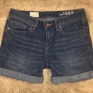 Straight Gap Shorts